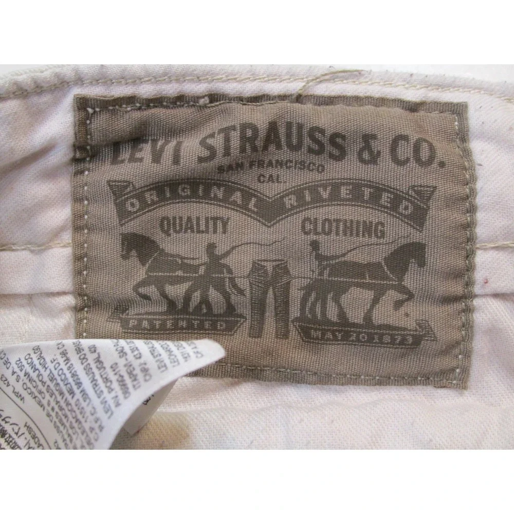 Levi Strauss Men 36x32 White Khaki Chino Pants Flat Front Mid Rise Straight